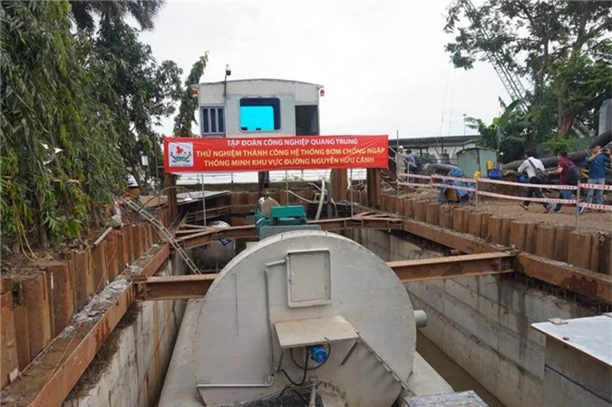 ‘Siêu máy bơm’ chống ngập ở Sài Gòn phải tạm dừng vì...hết tiền