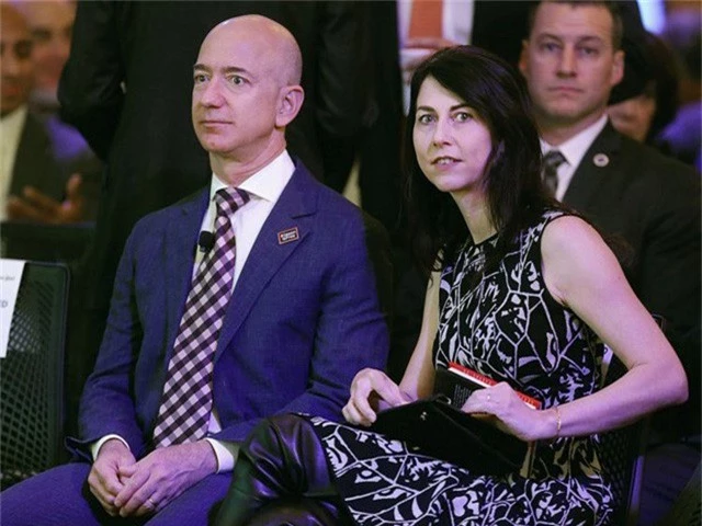 Giàu nhất thế giới, Jeff Bezos vẫn rửa bát sau mỗi bữa tối - Ảnh 3.