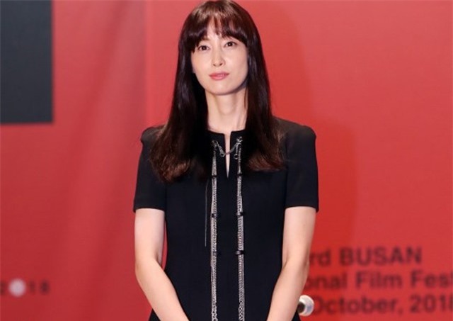 Vợ Won Bin lộ dấu hiệu lão hóa ở tuổi 39, trở lại showbiz sau 3 năm "ở ẩn"