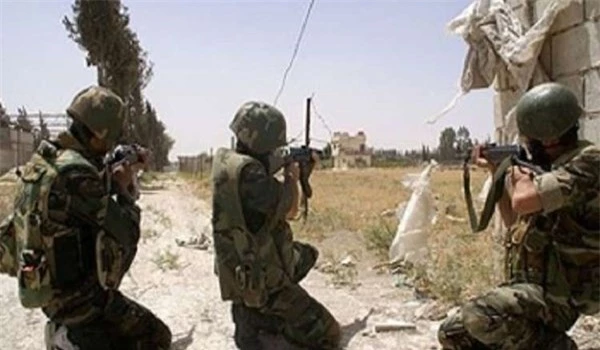 Quân đội Syria đánh IS bạt vía tại vùng sa mạc Sweida