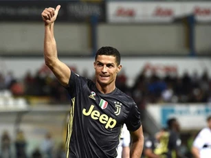 Ronaldo nhận mức lương “ông hoàng”, cao gấp 3 lần người thứ 2 ở Serie A