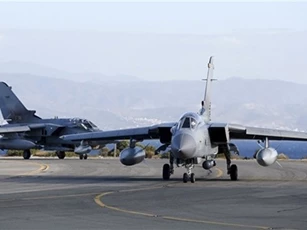 Nga - Syria ồ ạt oanh kích Idlib và Hama, khủng bố hứng loạt thương vong