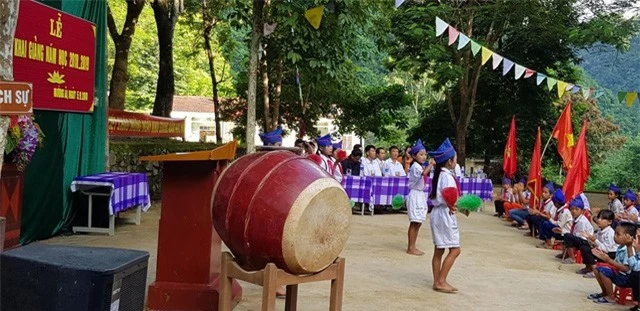 Buổi  khai giảng năm học mới đã thành công hơn những gì mọi người suy nghĩ. (Ảnh: Dân trí)