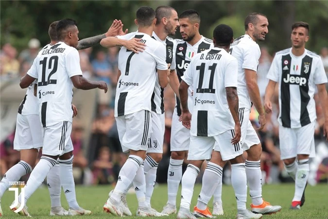 6. Juventus (số tiền mua cầu thủ: 1,085 tỷ euro).