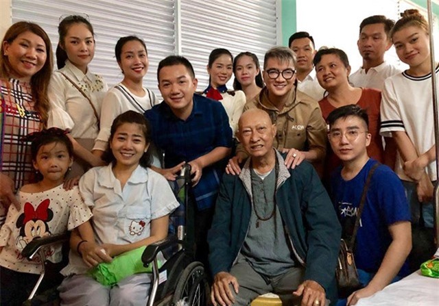 Mai Phương vẫn nằm viện điều trị, khối u đã giảm sau khi dùng thuốc