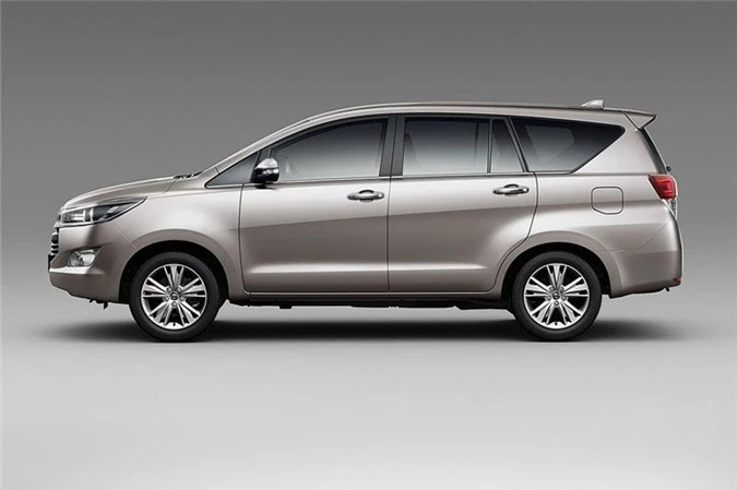 7. Toyota Innova (doanh số: 41.967 chiếc).