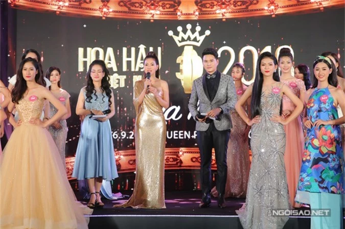 Hoa hậu Đỗ Mỹ Linh diện váy mỏng tang dự sự kiện - 8