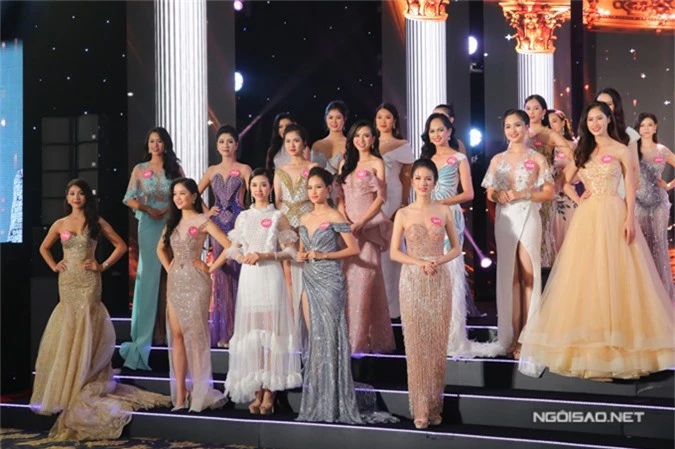 Hoa hậu Đỗ Mỹ Linh diện váy mỏng tang dự sự kiện - 10