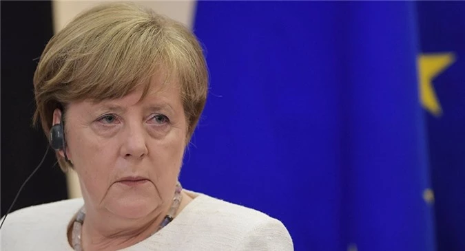 Thủ tướng Đức Angela Merkel lần đầu tiên ủng hộ hành động của Nga tại Syria