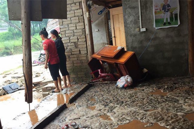 Vỡ đập bãi thải nhà máy phân bón, 45.000 m3 bùn đất thải tràn ra môi trường