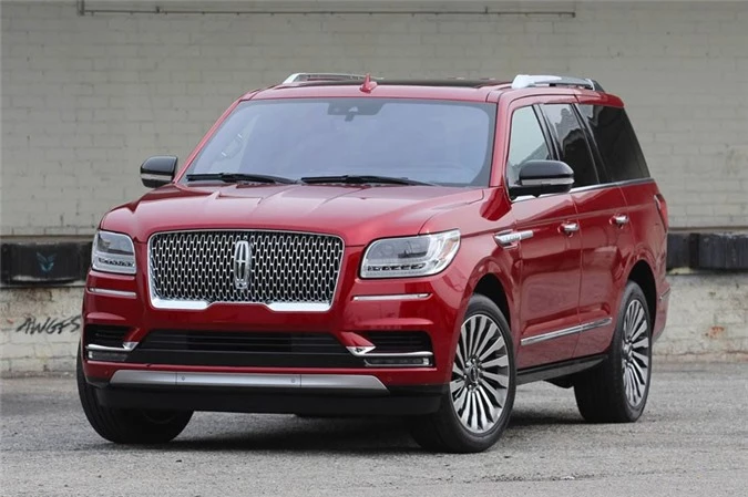 =2. Lincoln Navigator 2018 (sức kéo tối đa: 3.946 kg).