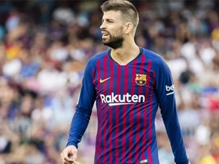 Vô kỷ luật, Pique bị lãnh đạo Barca chấn chỉnh