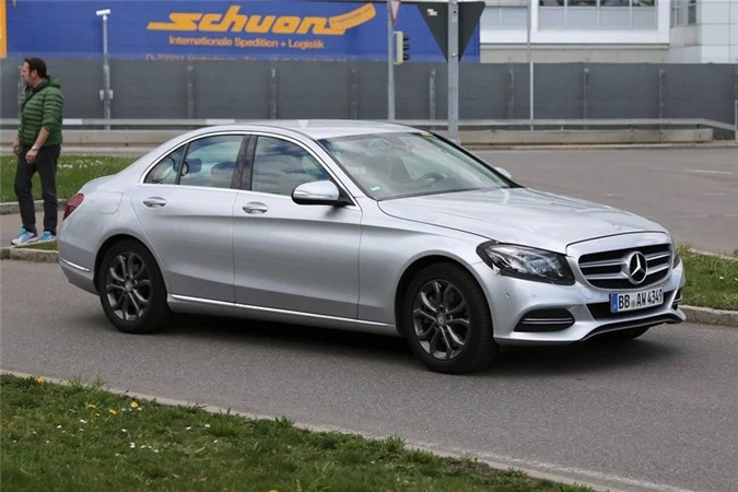 9. Mercedes-Benz C-Class 2018.