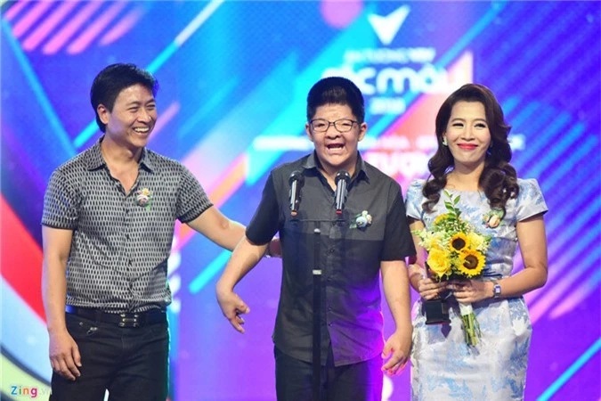 Ngo Kien Huy, Lan Phuong, U23 Viet Nam duoc vinh danh tai VTV Awards hinh anh 4