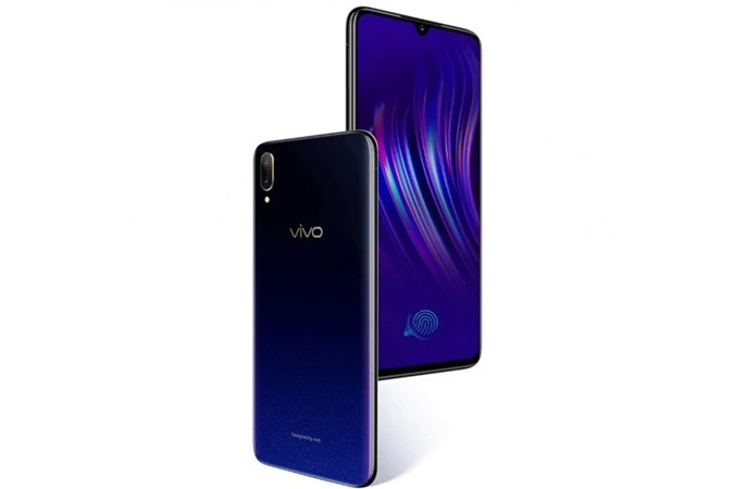 Vivo V11 dùng khung viền bằng kim loại, mặt trước và sau bằng kính. V11 có kích thước 157,9x75x7,9 mm, cân nặng 156 g.