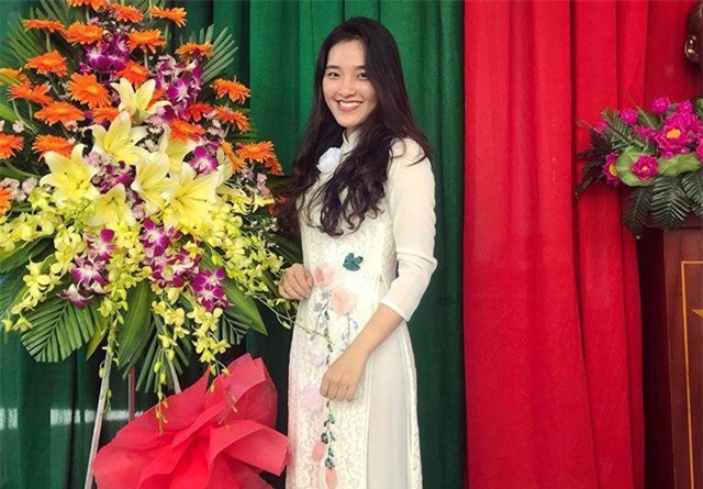 Những cô giáo Việt xinh như hot girl được dân mạng tìm kiếm