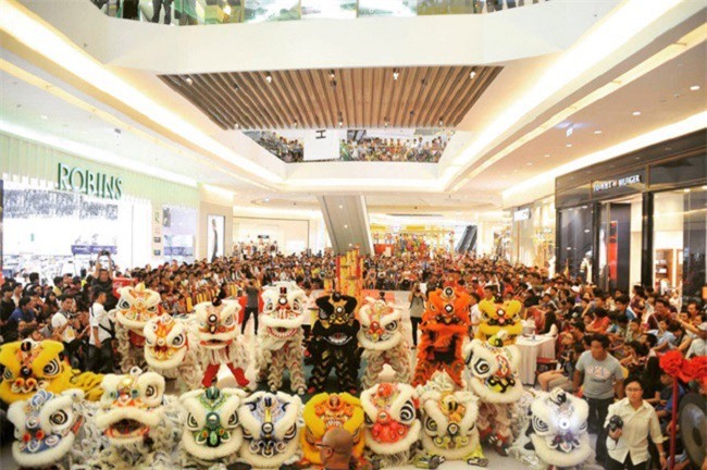 Giải lân sư rồng tranh cúp Crescent Mall lần 4