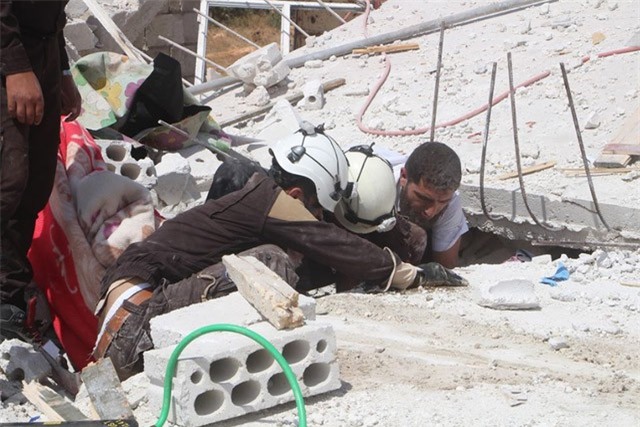 Máy bay Nga, Syria ồ ạt dội bom không kích thành trì phiến quân ở Syria