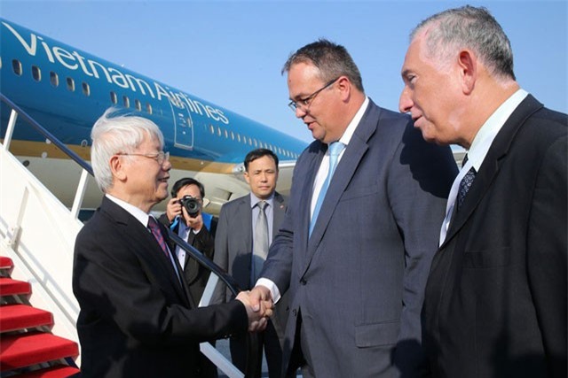 Tổng Bí thư Nguyễn Phú Trọng bắt đầu thăm chính thức Hungary