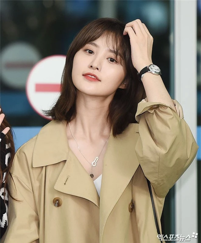 Màn đọ sắc khủng nhất tại sân bay: Black Pink đẹp miễn chê, Hani khoe body thần thánh bên EXID, Lee Jong Suk - Ảnh 19. Màn đọ sắc khủng nhất tại sân bay: Black Pink đẹp miễn chê, Hani khoe body thần thánh bên EXID, Lee Jong Suk - Ảnh 19.