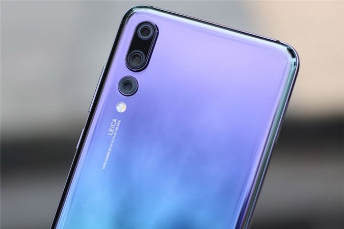 Smartphone camera tốt nhất thế giới giảm giá 3 triệu đồng tại Việt Nam