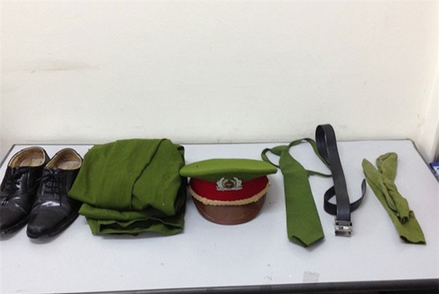 Hà Nội: 3 kẻ giả danh cảnh sát đến quán massage cưỡng đoạt 5 triệu đồng