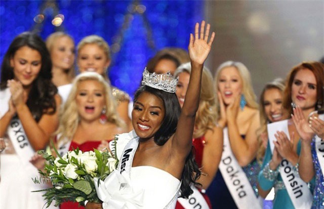 Người đẹp New York đăng quang Hoa hậu Mỹ