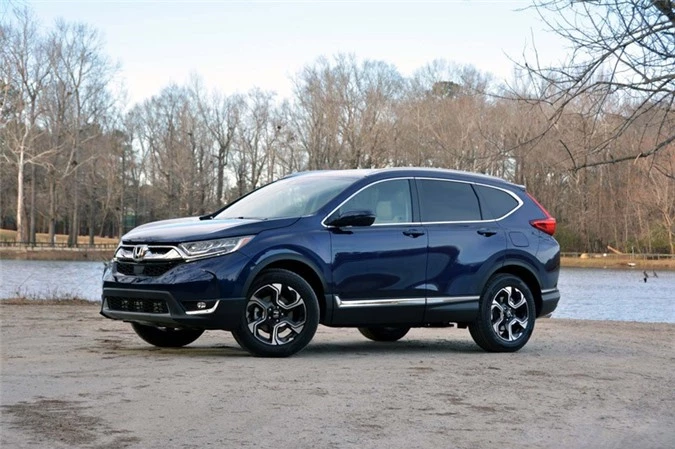 3. Honda CR-V (doanh số: 34.610 chiếc).