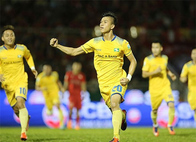 SLNA trả giá đắt vì lạm dụng Phan Văn Đức