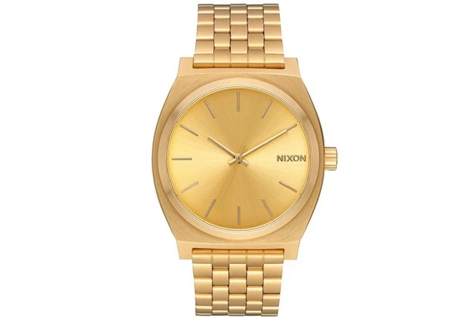 8. Nixon Time Teller (giá: 71,15 USD).