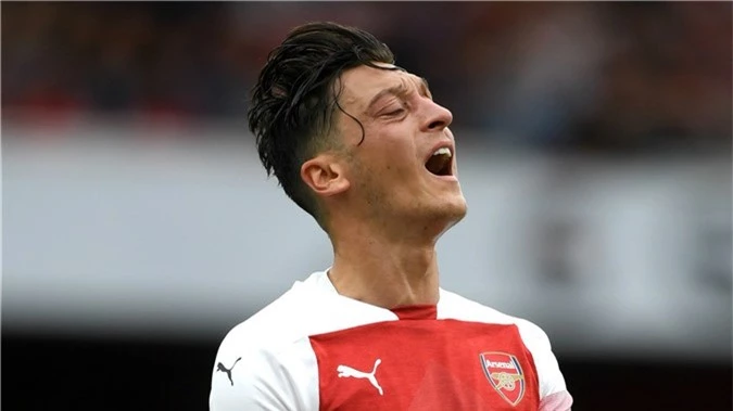 Mesut Ozil Arsenal 2018-19