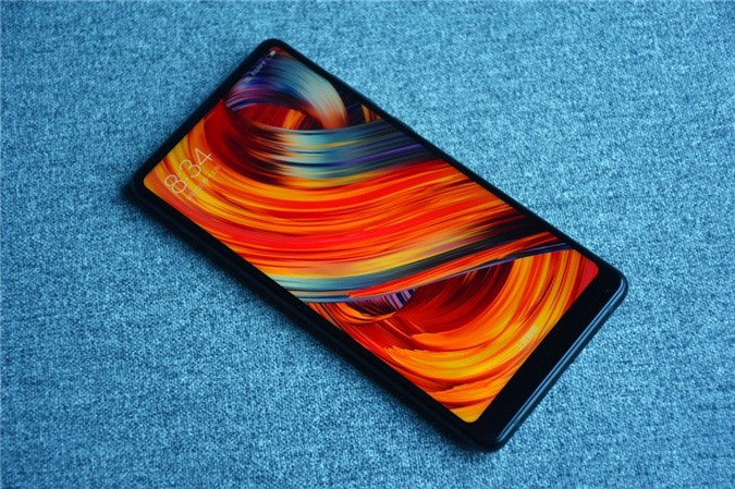 Cơ hội mua Xiaomi Mi MIX 2 với giá ‘siêu rẻ’
