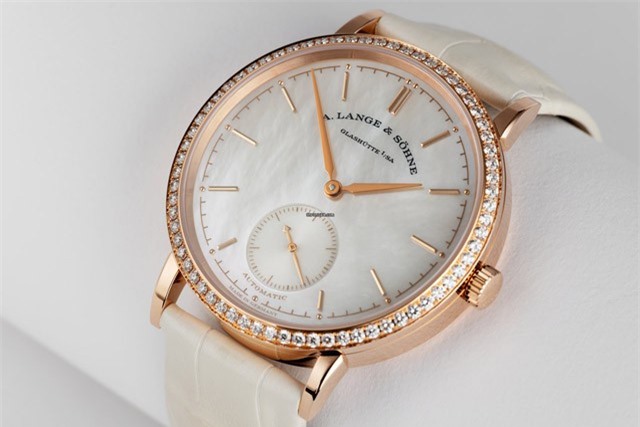 Top 10 đồng hồ hạng sang tốt nhất cho phái đẹp
