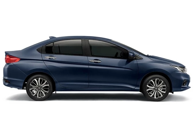 7. Honda City (doanh số: 880 chiếc).