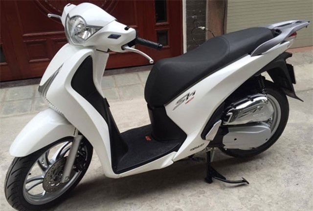 Táo tợn chích điện cướp xe SH ngay giữa Sài Gòn