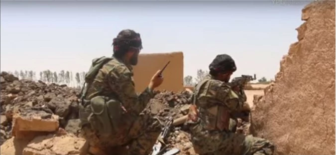 IS chặn đứng cuộc tấn công của người Kurd ở Deir Ezzor