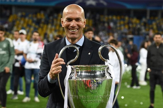 Zidane chán cảnh thất nghiệp, Mourinho sắp mất ghế ở M.U?