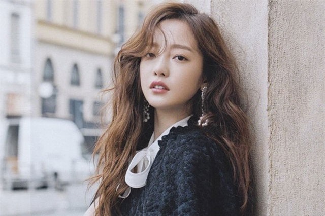 'Búp bê xứ Hàn' bị nghi ngờ hành hung bạn trai