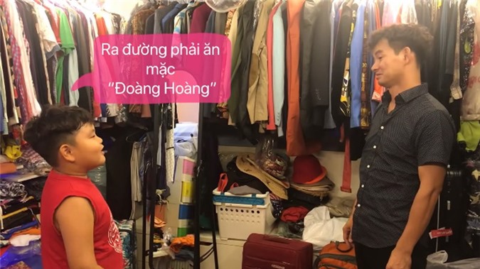 Clip: Chết cười xem Bi Béo nhà Xuân Bắc 'bế tắc' vì mãi không chọn được bộ 'đàng hoàng' để ra đường