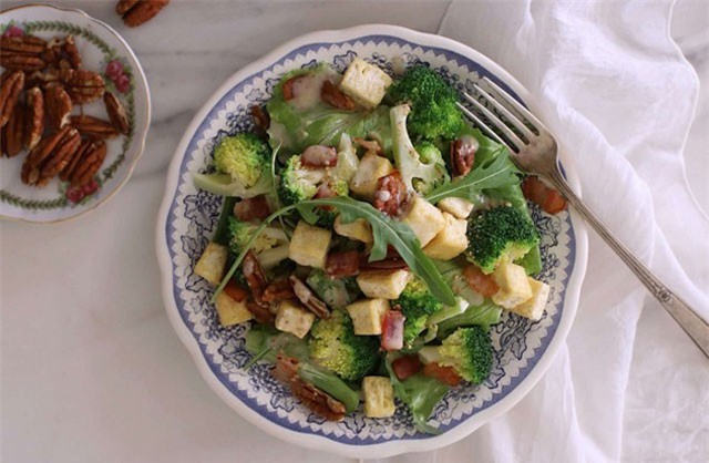 Công thức salad súp lơ vừa ngon lạ miệng lại có tác dụng giảm cân