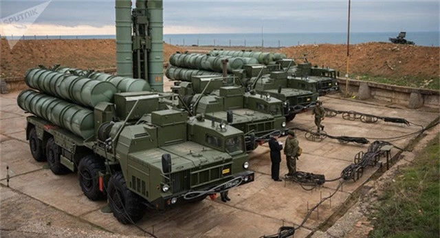 Tổ hợp phòng không S-400 (Ảnh: Sputnik)