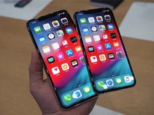 Clip: Cận cảnh bộ đôi iPhone Xs và iPhone Xs Max