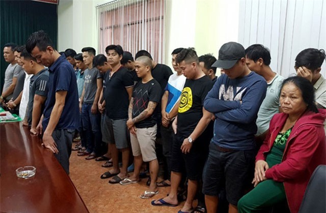 Trăm cảnh sát triệt phá sới bạc ‘khủng’ ở Sài Gòn