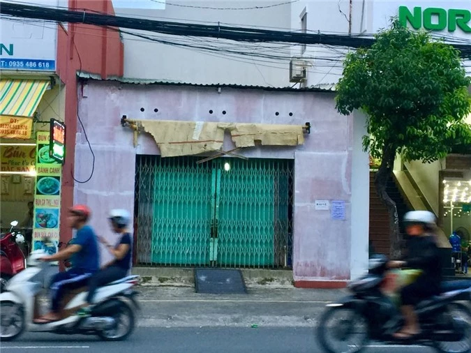  Một căn nhà cấp 4 xập xệ nằm trong hẻm 90 Lê Liễu, quận Tân Phú, TP.HCM đã có người mua, chờ sửa chữa