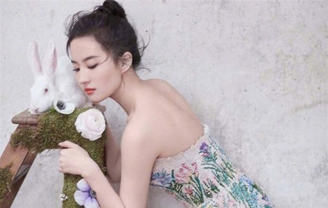 Phụ nữ sinh vào 3 giờ hoàng kim này thì có "duyên phận" với thần tài, 30 tuổi giàu có, 40 tuổi nhà xe đầy đủ