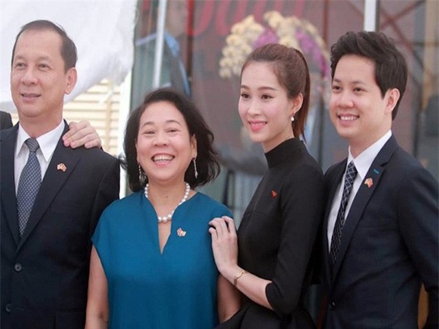 Đi lên từ cuộc sống đói nghèo, gây dựng cơ nghiệp bằng hai bàn tay trắng