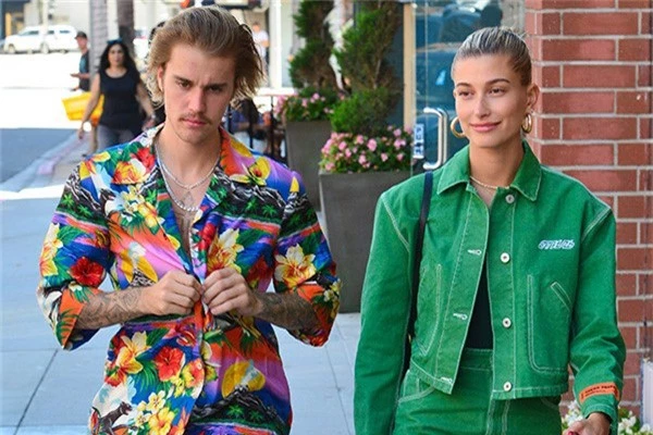 Hailey Baldwin khang dinh chua ket hon voi Justin Bieber hinh anh 1