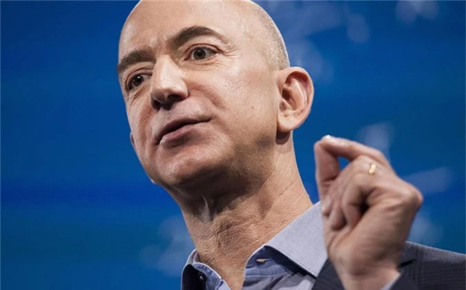Người giàu nhất hành tinh Jeff Bezos thần tượng 3 CEO này