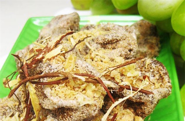 Cách làm ô mai chanh muối trị ho siêu tốc