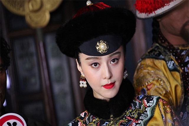 Bí ẩn về vị Hoàng hậu đang được yêu chiều bỗng chết trong ấm ức